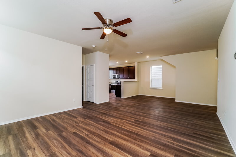 1,940/Mo, 342 Cobb Branch Dr Maxwell, TX 78656 Living Room View