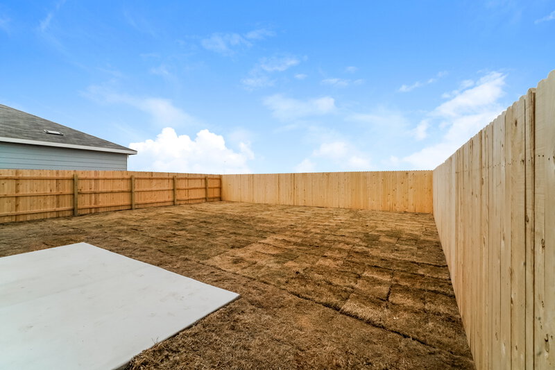 1,940/Mo, 342 Cobb Branch Dr Maxwell, TX 78656 Rear View