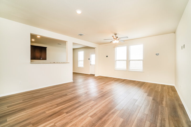 1,865/Mo, 334 Cobb Branch Dr Maxwell, TX 78656 Living Room View 3