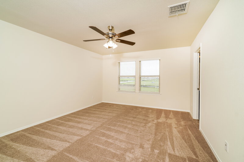 1,865/Mo, 334 Cobb Branch Dr Maxwell, TX 78656 Main Bedroom View