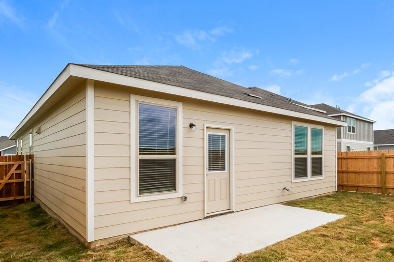 2,500/Mo, 328 Cobb Branch Dr Maxwell, TX 78656 Rear View