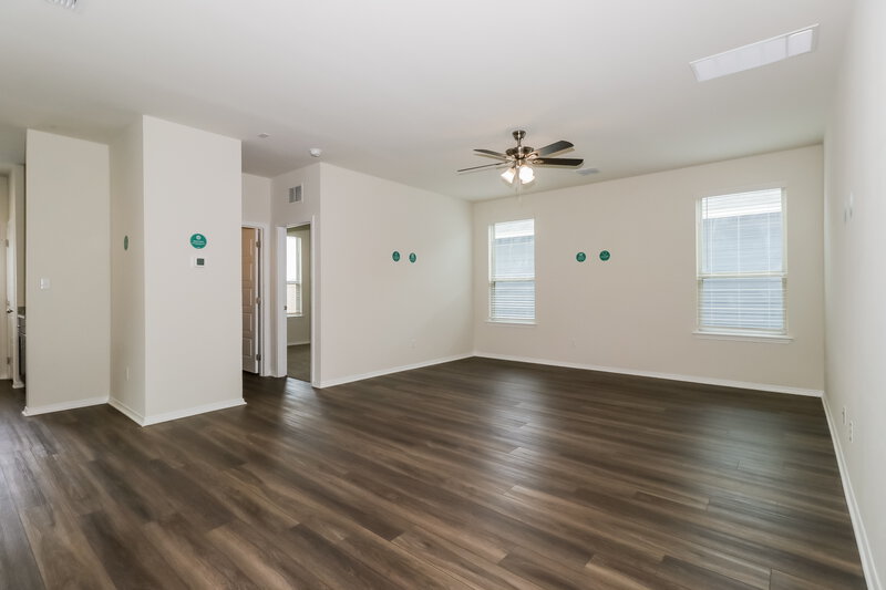 1,940/Mo, 320 Cobb Branch Dr Maxwell, TX 78656 Dining Room View