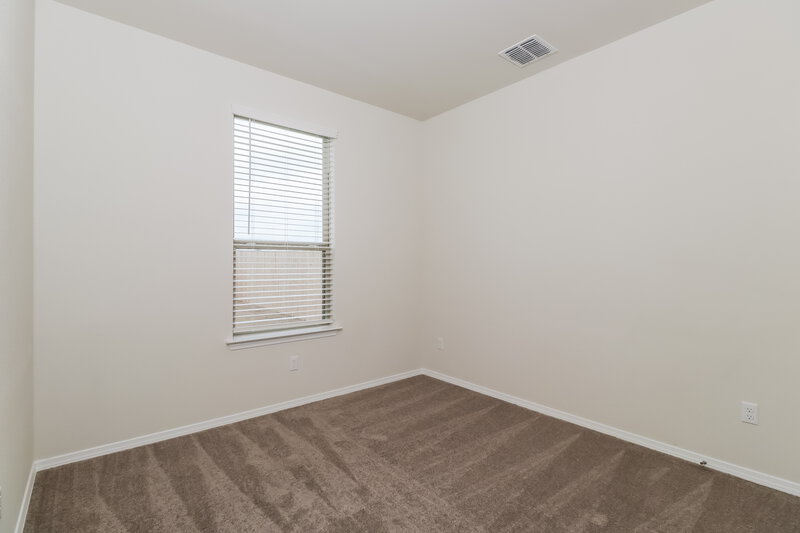 1,940/Mo, 320 Cobb Branch Dr Maxwell, TX 78656 Bedroom View 3
