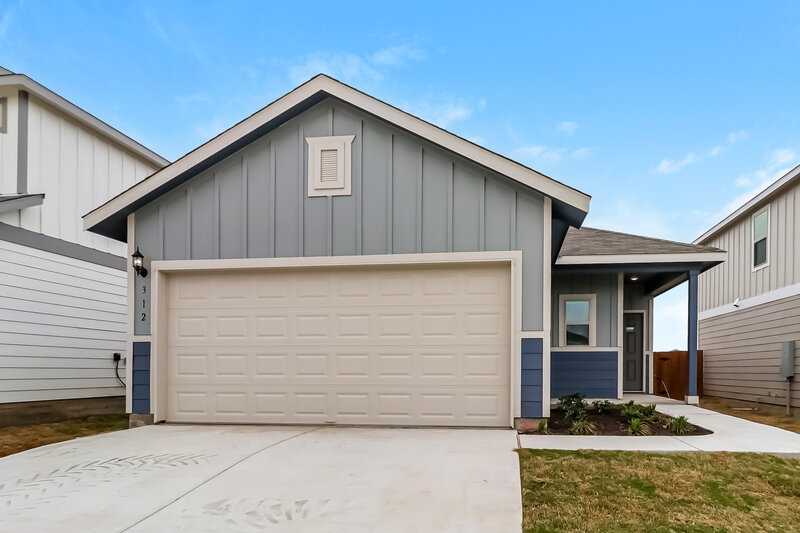 1,720/Mo, 312 Cobb Branch Dr Maxwell, TX 78656 External View