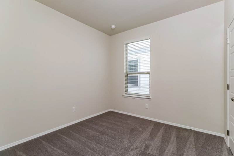 1,720/Mo, 312 Cobb Branch Dr Maxwell, TX 78656 Bedroom View
