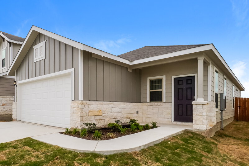1,825/Mo, 296 Cobb Branch Dr Maxwell, TX 78656 Front View
