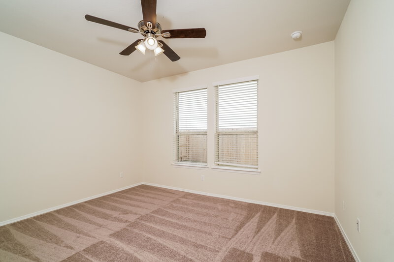 1,825/Mo, 296 Cobb Branch Dr Maxwell, TX 78656 Main Bedroom View