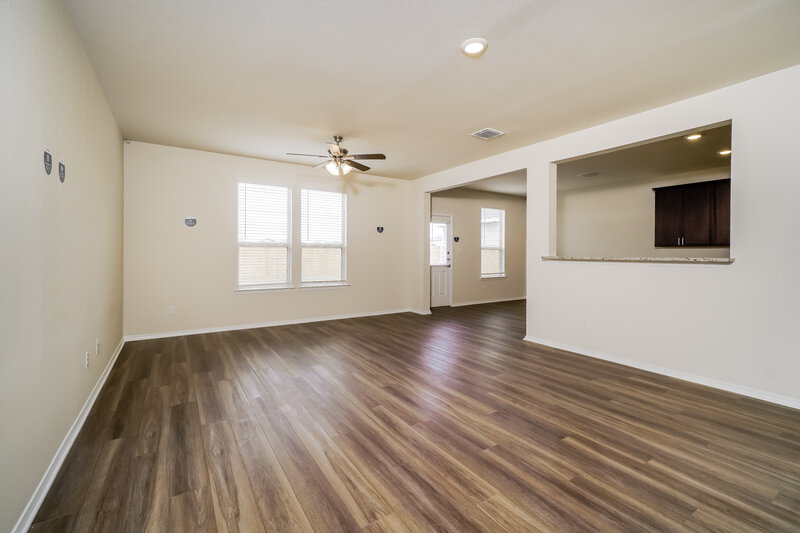 1,865/Mo, 282 Cobb Branch Dr Maxwell, TX 78656 Living Room View 2