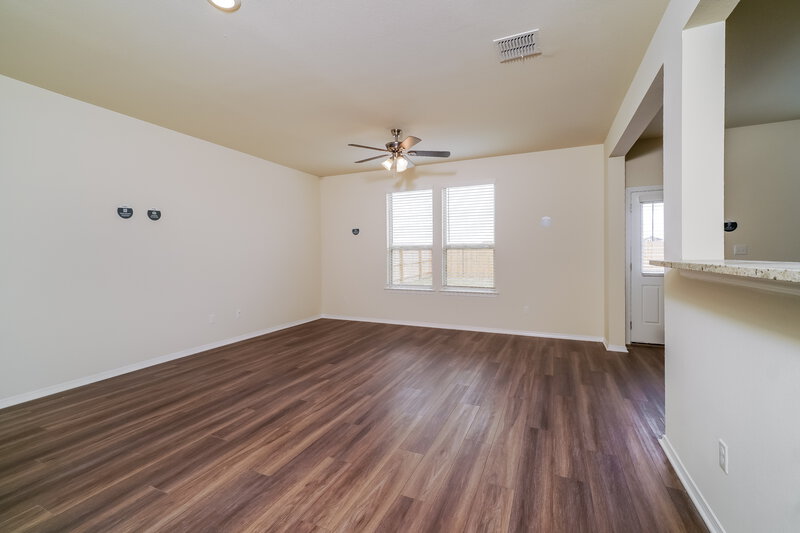 1,865/Mo, 282 Cobb Branch Dr Maxwell, TX 78656 Living Room View 3