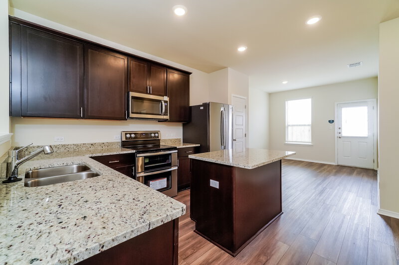 1,785/Mo, 274 Cobb Branch Dr Maxwell, TX 78656 Kitchen View 2