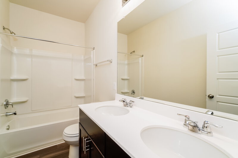 1,785/Mo, 274 Cobb Branch Dr Maxwell, TX 78656 Bathroom View