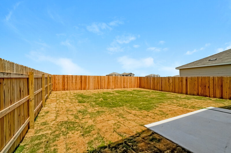 1,980/Mo, 258 Cobb Branch Dr Maxwell, TX 78656 Rear View
