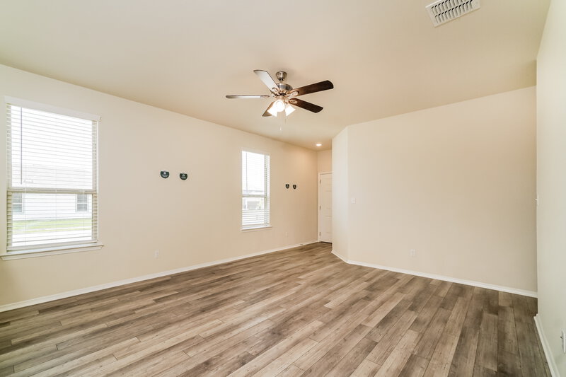 1,720/Mo, 244 Cobb Branch Dr Maxwell, TX 78656 Living Room View