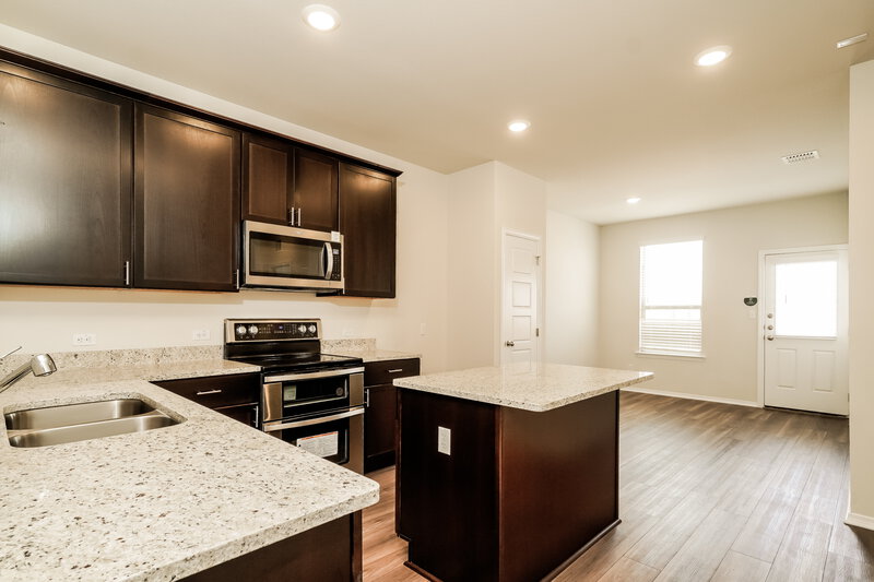 1,785/Mo, 222 Cobb Branch Dr Maxwell, TX 78656 Kitchen View 2