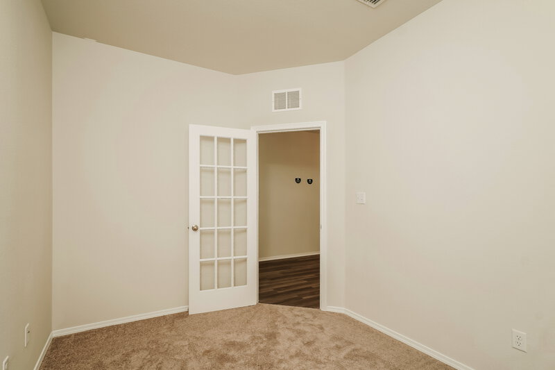 1,785/Mo, 222 Cobb Branch Dr Maxwell, TX 78656 Office View