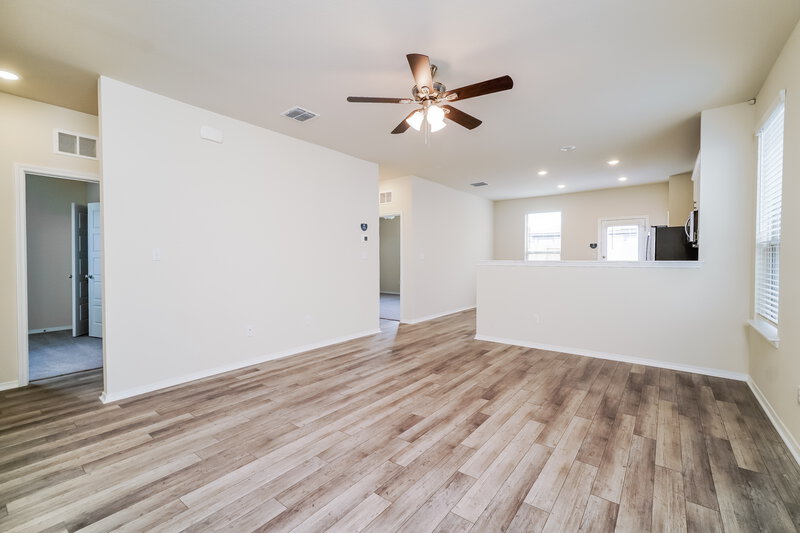 1,720/Mo, 214 Cobb Branch Dr Maxwell, TX 78656 Living Room View 2