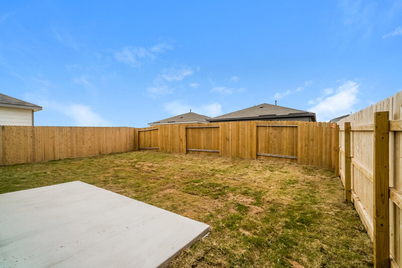 1,720/Mo, 214 Cobb Branch Dr Maxwell, TX 78656 Backyard View