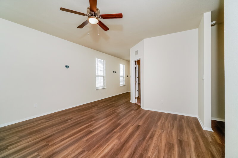 1,790/Mo, 200 Cobb Branch Dr Maxwell, TX 78656 Living Room View