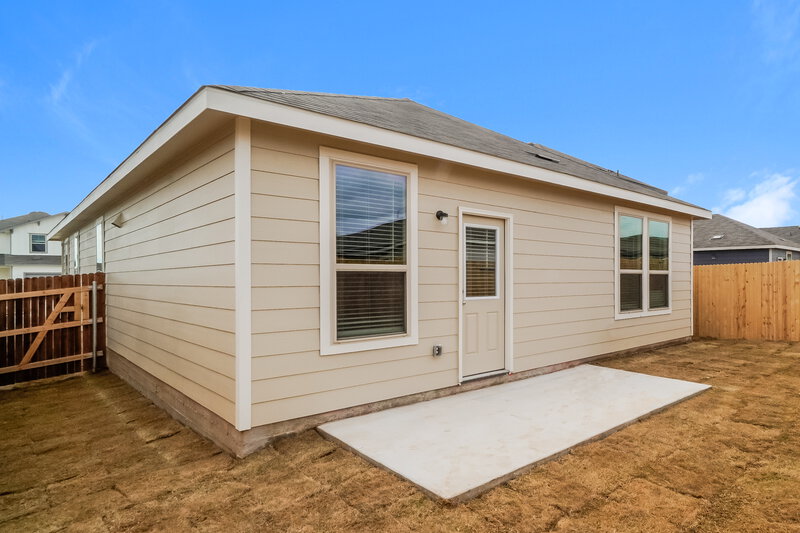 1,790/Mo, 200 Cobb Branch Dr Maxwell, TX 78656 Rear View