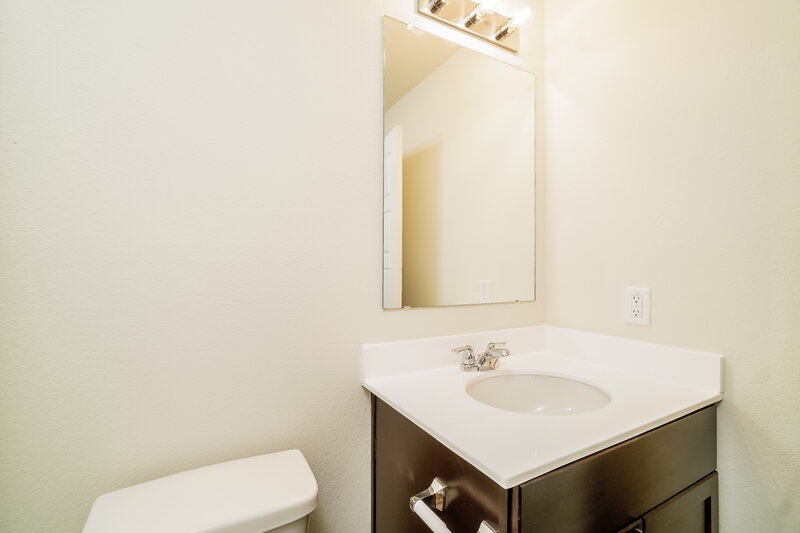 1,830/Mo, 176 Cobb Branch Dr Maxwell, TX 78656 Bathroom View