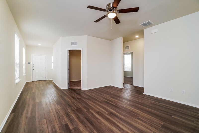1,790/Mo, 170 Cobb Branch Dr Maxwell, TX 78656 Living Room View 3