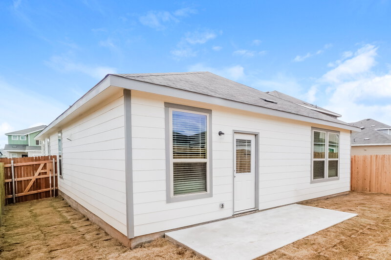 1,790/Mo, 170 Cobb Branch Dr Maxwell, TX 78656 Rear View 2