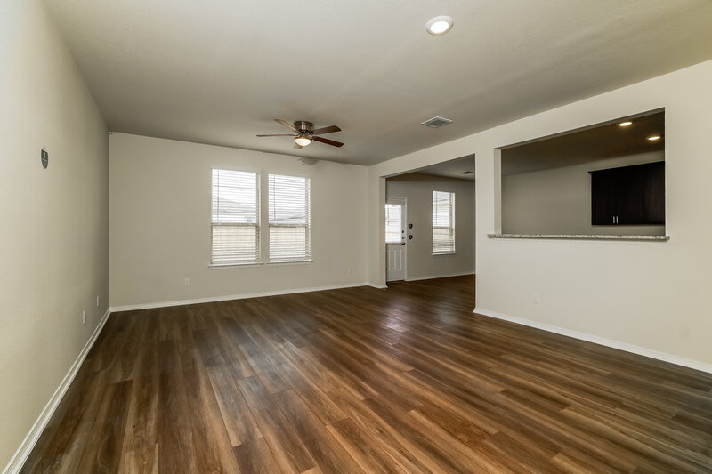 1,830/Mo, 162 Cobb Branch Dr Maxwell, TX 78656 Living Room View 3