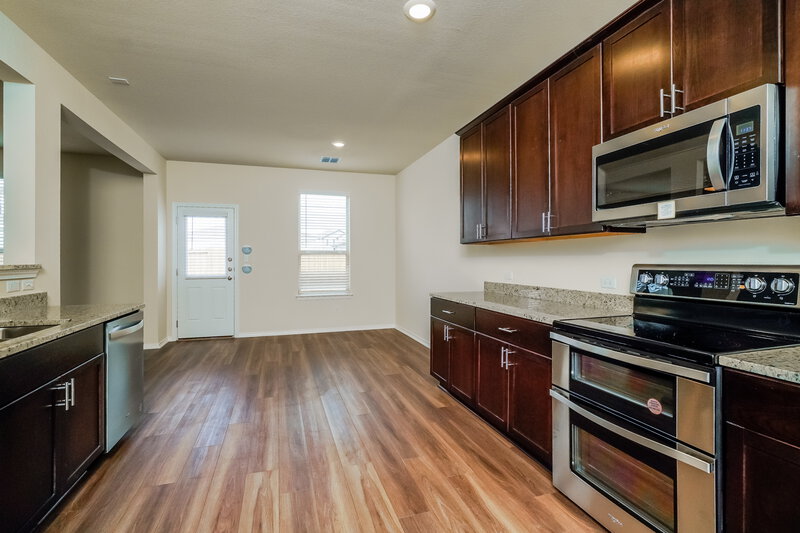 1,830/Mo, 162 Cobb Branch Dr Maxwell, TX 78656 Kitchen View