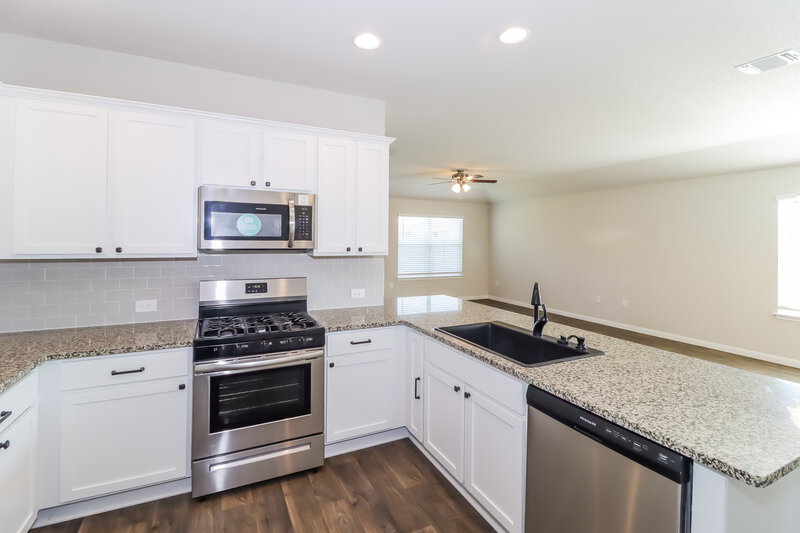 2,235/Mo, 307 Marimoor Dr Hutto, TX 78634 Kitchen View 2