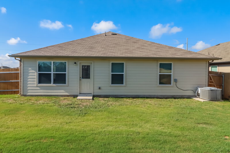 2,235/Mo, 307 Marimoor Dr Hutto, TX 78634 Rear View