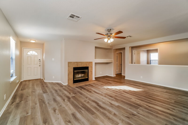 1,805/Mo, 204 Calixto Ct San Marcos, TX 78666 Living Room View