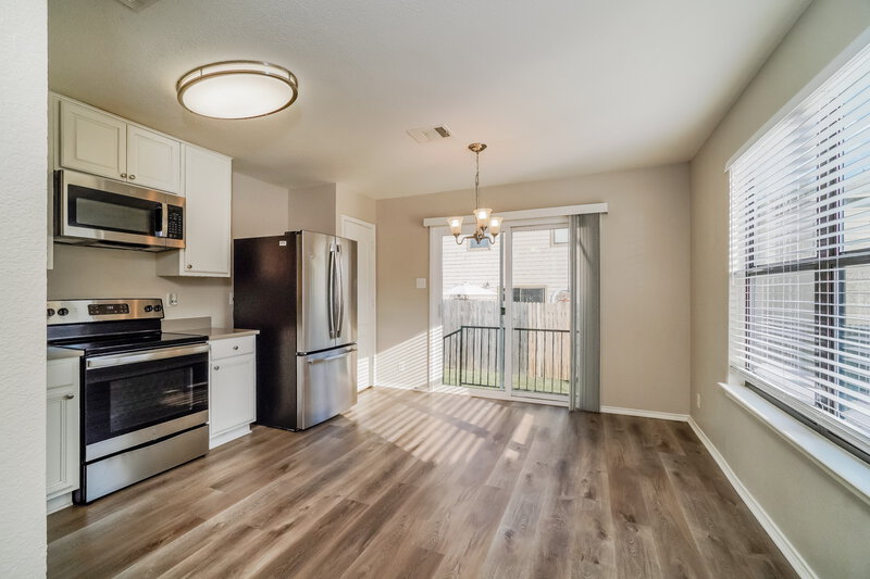 1,805/Mo, 204 Calixto Ct San Marcos, TX 78666 Dining Room View