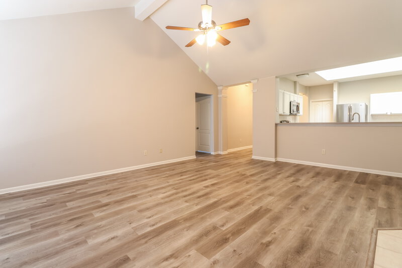 2,265/Mo, 3723 Eagles Nest St Round Rock, TX 78665 Living Room View 2