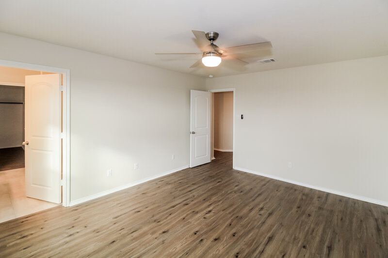 2,095/Mo, 492 Perryville Loop Liberty Hill, TX 78642 Main Bedroom View 2