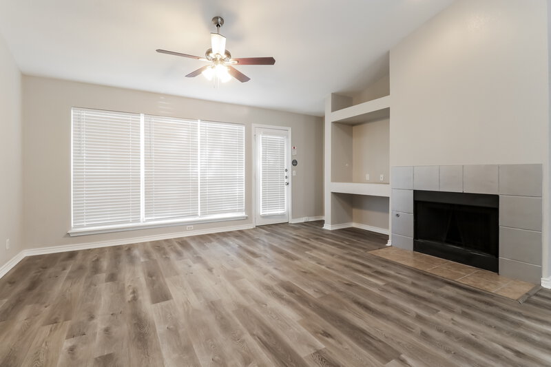 2,275/Mo, 2608 Hill Street Cove Round Rock, TX 78664 Living Room View