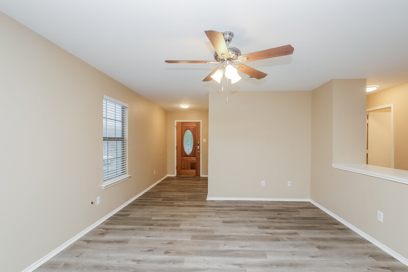 1,560/Mo, 13710 Merseyside Dr Pflugerville, TX 78660 Living Room View