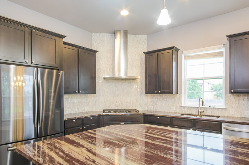 2,125/Mo, 3750 E Palm Valley Blvd Unit 118 Round Rock, TX 78665 Kitchen View