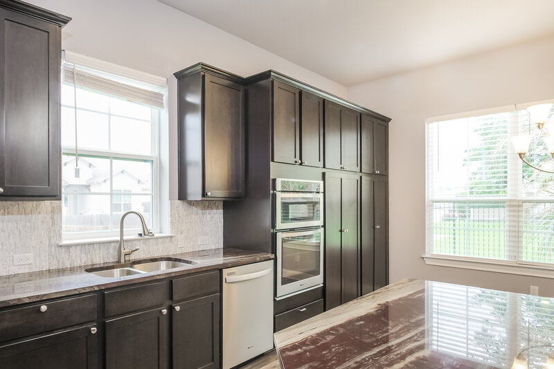 2,125/Mo, 3750 E Palm Valley Blvd Unit 118 Round Rock, TX 78665 Kitchen View 2