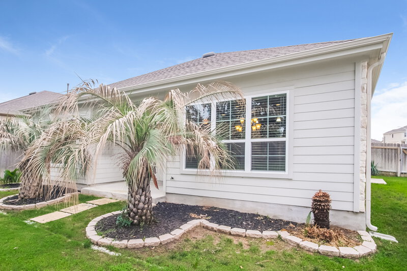 2,125/Mo, 3750 E Palm Valley Blvd Unit 118 Round Rock, TX 78665 Rear View