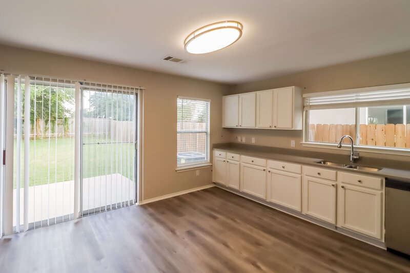 2,135/Mo, 2609 Byfield Dr Cedar Park, TX 78613 Kitchen View 2