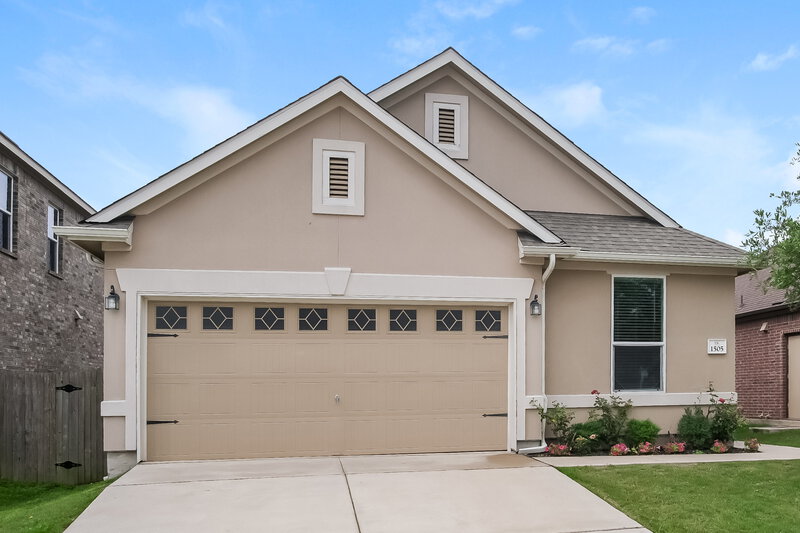 2,305/Mo, 1505 Verdana Dr Austin, TX 78753 Front View