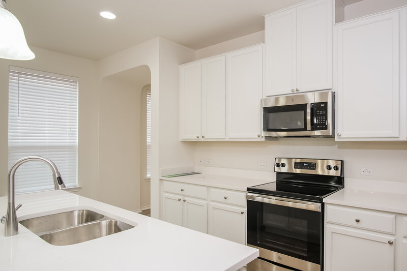 2,305/Mo, 1505 Verdana Dr Austin, TX 78753 Kitchen View 2