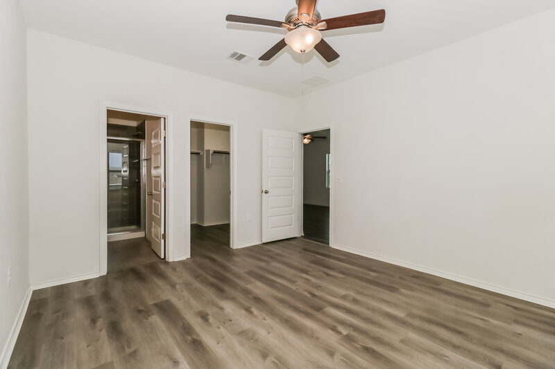 1,825/Mo, 13108 Foreston Dr Austin, TX 78754 Main Bedroom View