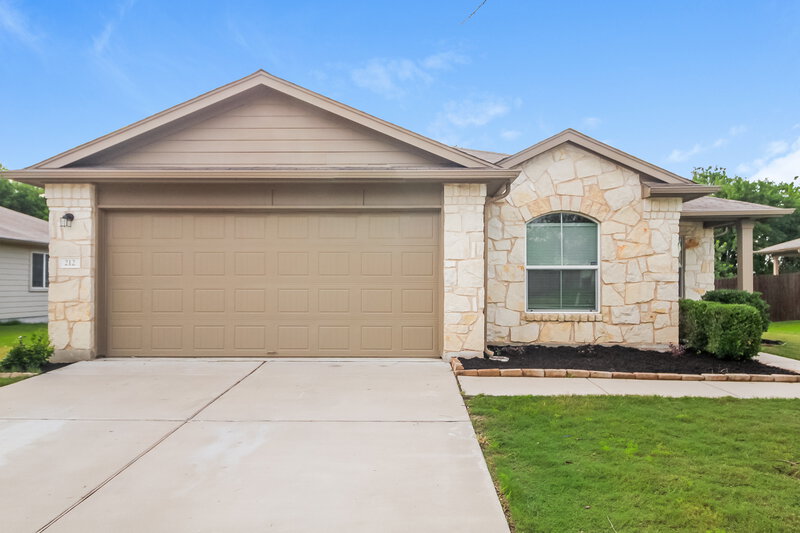 1,915/Mo, 212 Adriana Ln Hutto, TX 78634 External View