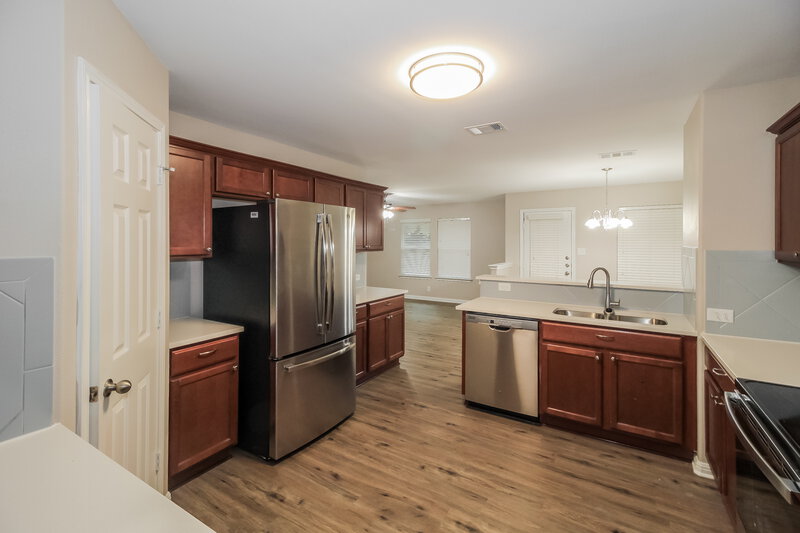 1,915/Mo, 212 Adriana Ln Hutto, TX 78634 Kitchen View