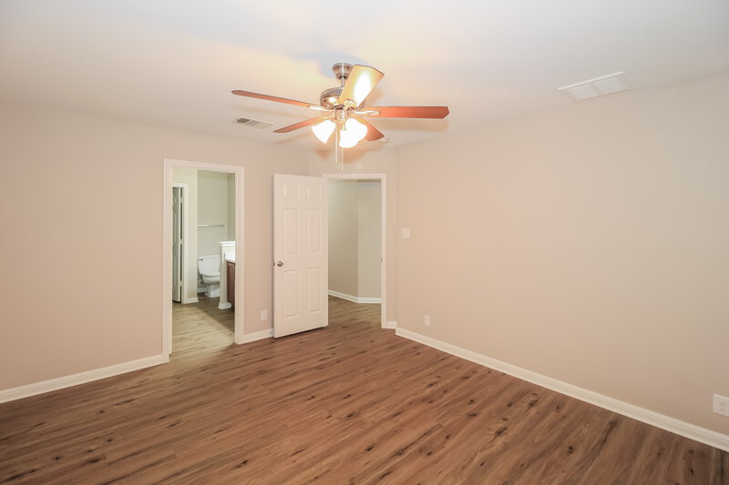 1,915/Mo, 212 Adriana Ln Hutto, TX 78634 Main Bedroom View 2