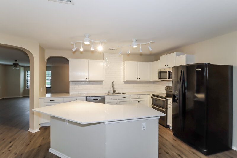 2,905/Mo, 300 Cliffwood Dr Georgetown, TX 78633 Kitchen View
