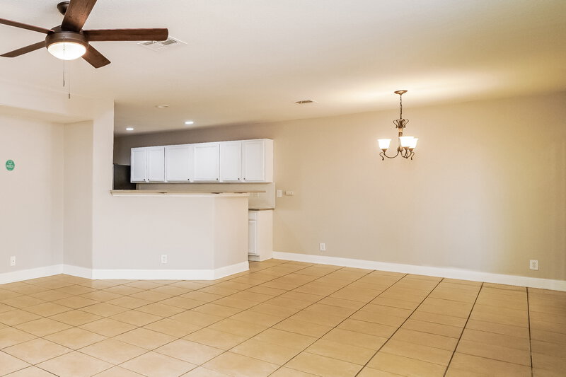 2,050/Mo, 101 Cermeno Cove Kyle, TX 78640 Dining Room View