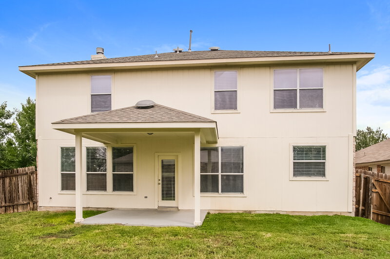 2,580/Mo, 18505 Silent Water Way Pflugerville, TX 78660 Rear View