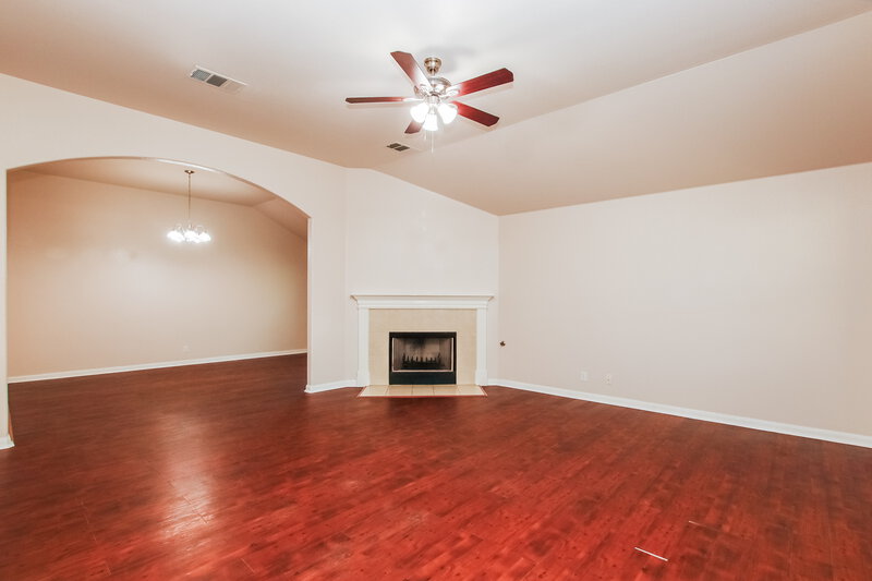 1,905/Mo, 1105 Wigwam Leander, TX 78641 Living Room View 2